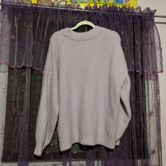 lilac sweater - Picture 4 of 4